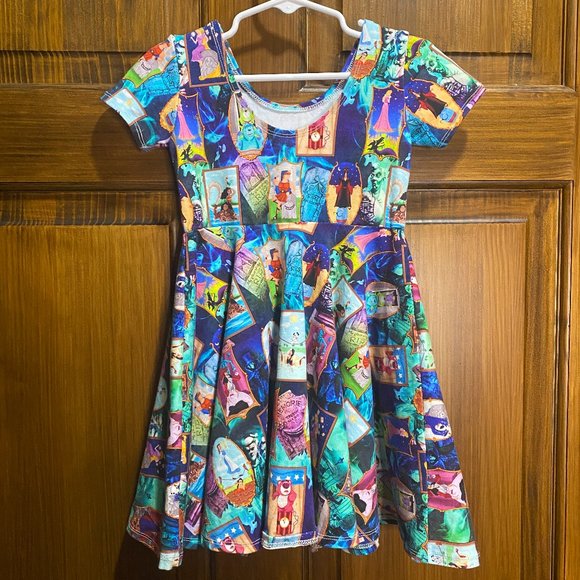 Raising Wilds Girls dress Disney Heros and Villains with Haunted Mansion - Picture 1 of 8